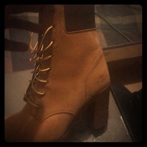 Pair of suede timberland boots women